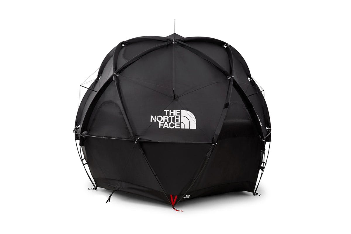 DSM-Exclusive All Black Geodome 4 Tent